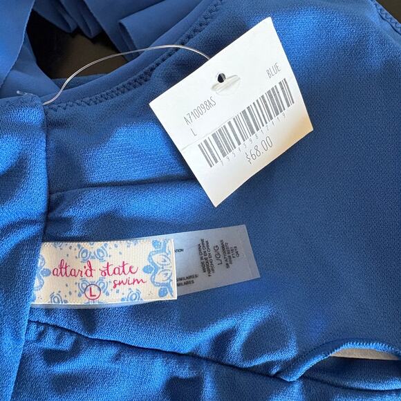 Altar'd State Blue Ruffle 1 Piece Swim Suit NWT - Women's Size L - Picture 4 of 6